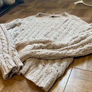 American Eagle women’s sweater